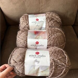 Stitch Studio by Nicole Paz Yarn Bunde